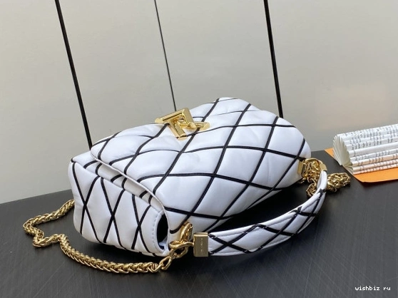 WIS GO-14 MM VUITTON LOUIS 0218